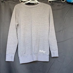 Gray crew neck sweatshirt